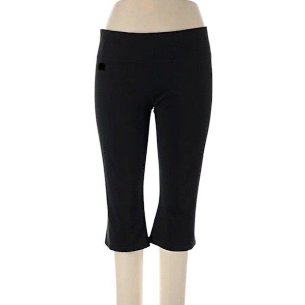 Women’s Under Armour Black Capri Leggings